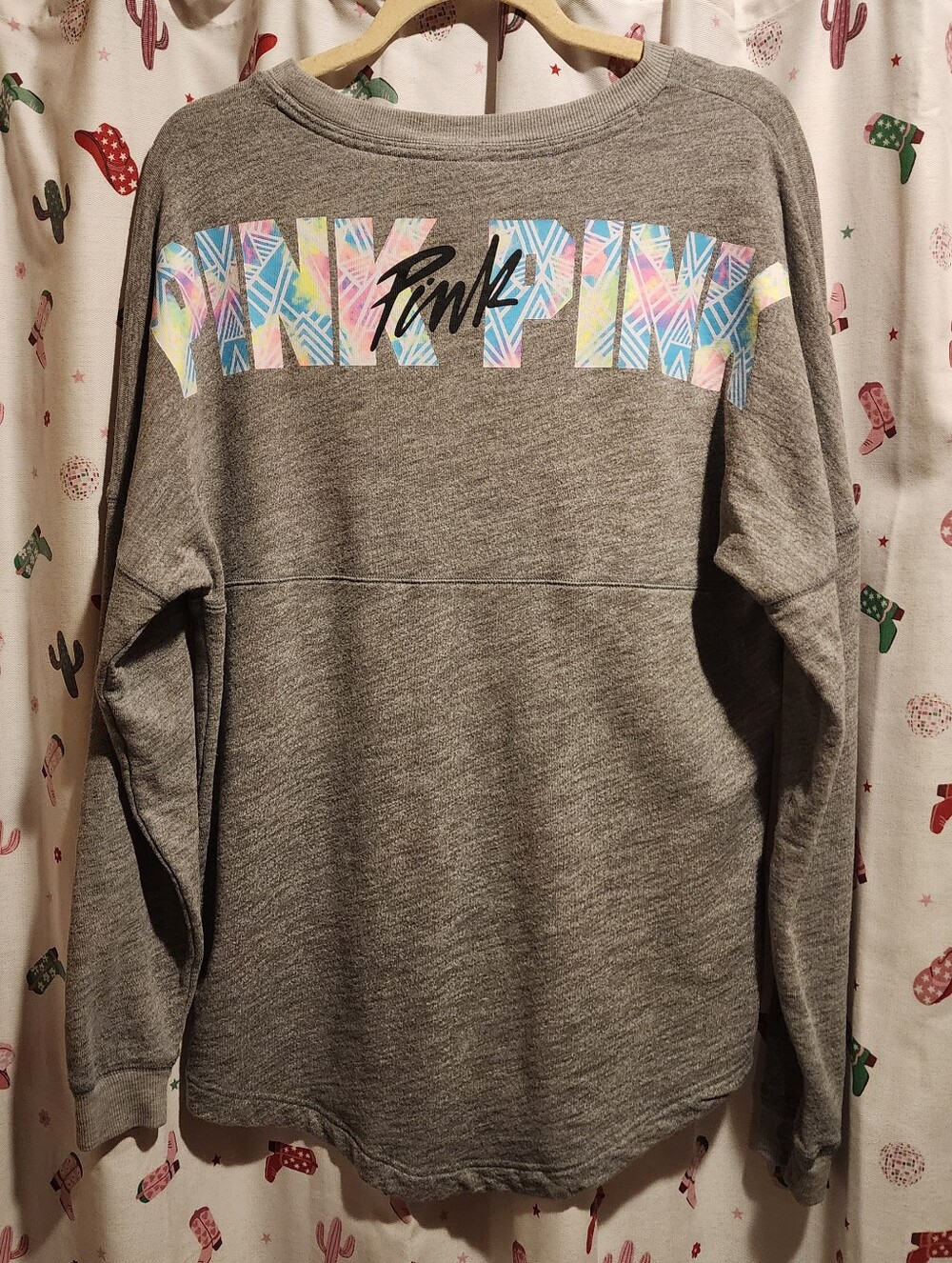 SZ SMALL VS PINK CAMPUS PULLOVER.